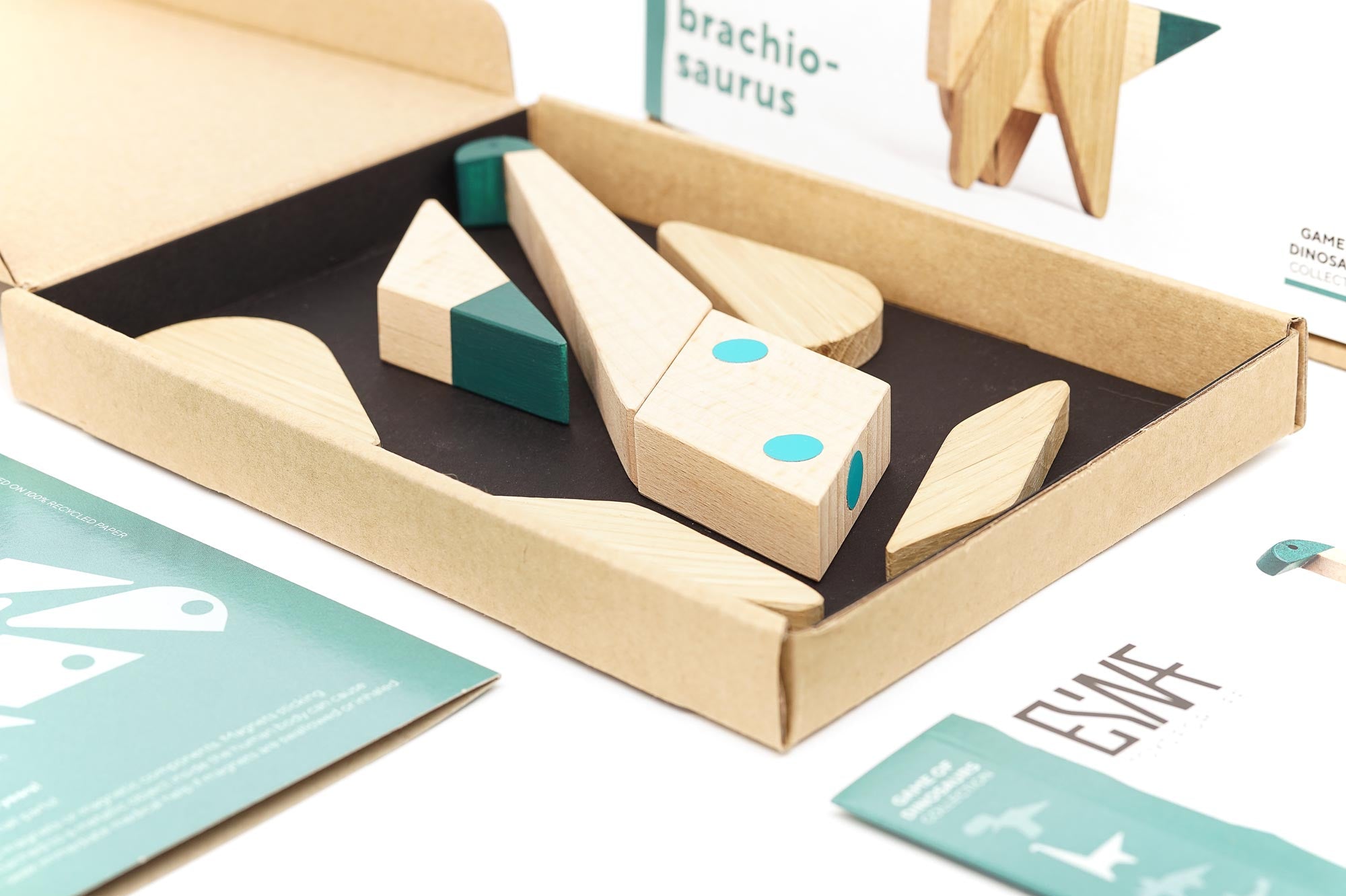 Brachiosaurus - Wooden Handmade Magnetic Toys - Game of Dinosaurs